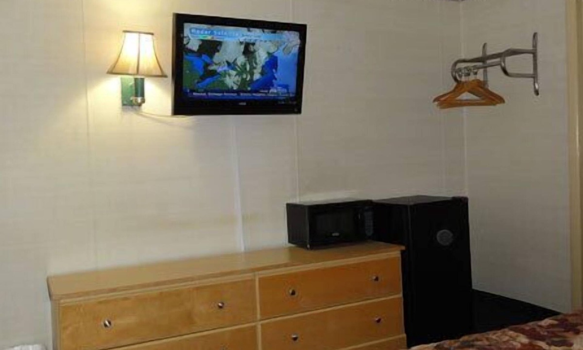 Big Flats Airport Hotel | Relax Inn Elmira