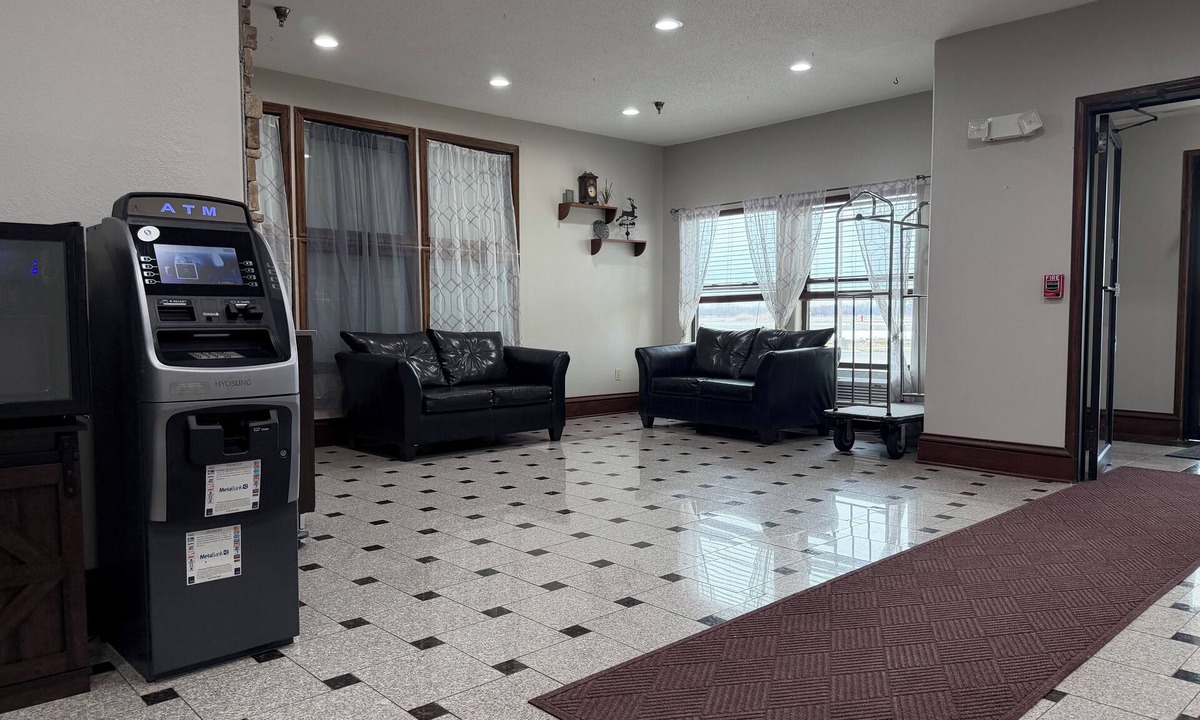 Kentland Hotel | Relax Inn & Suites