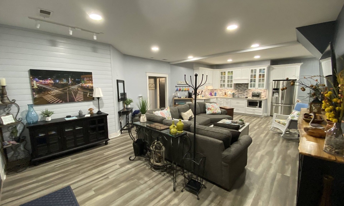 Goodlettsville Apartment | Relax on the Ridge