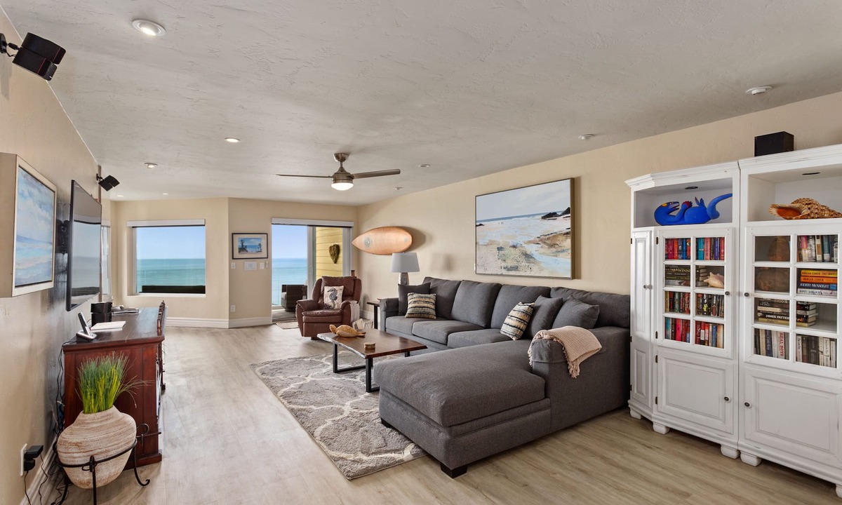 Solana Beach Condo | Relax & Renew - Oceanfront Paradise, pool, beach