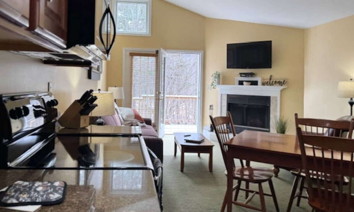 Francestown House | Relax & Unwind | Rural NH Getaway w/Hot Tub