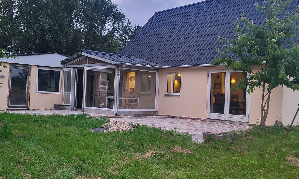 Napstjaert House | Relax with a view of the forest and lake