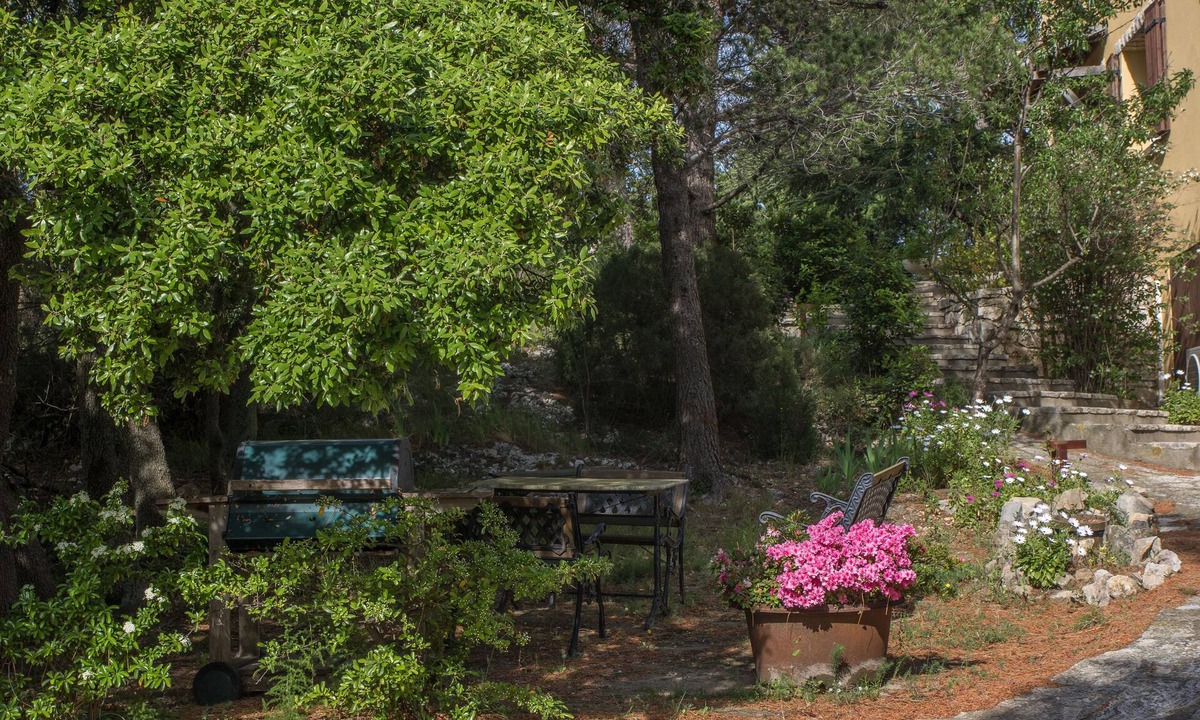 Aramon Cottage | Relaxation, leisure and well being in pine forest, swimming pool, park, panoramic view