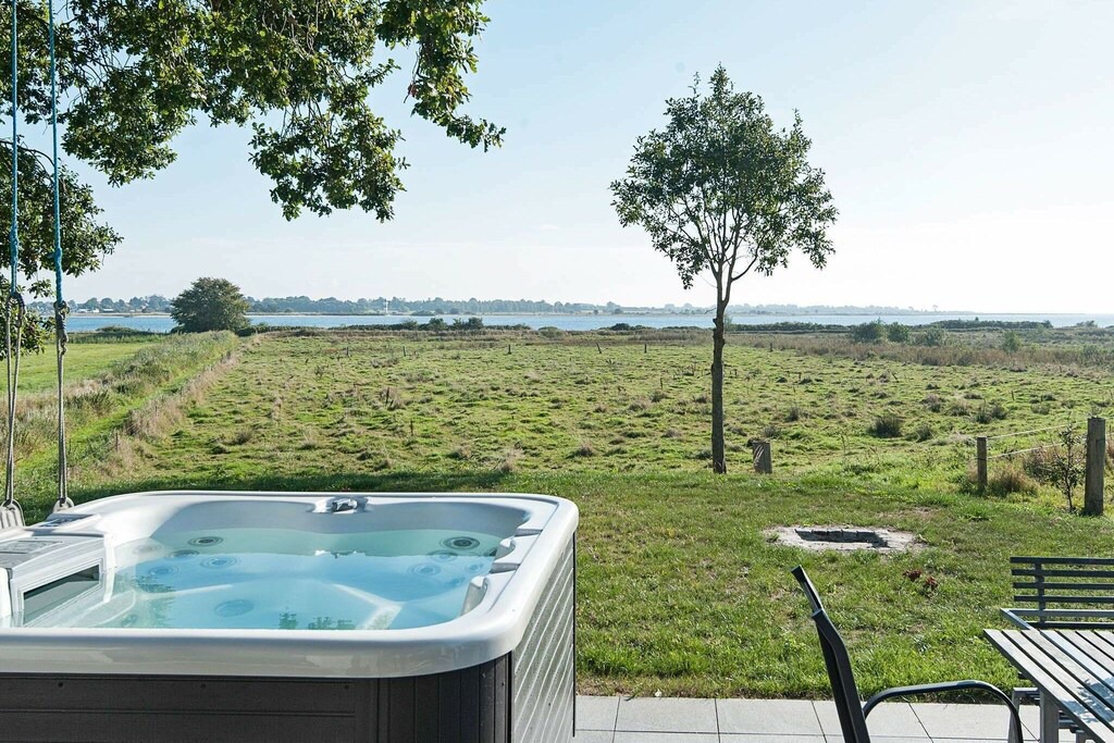 Aarosund House | Relaxed Holiday Home in Haderslev near Sea