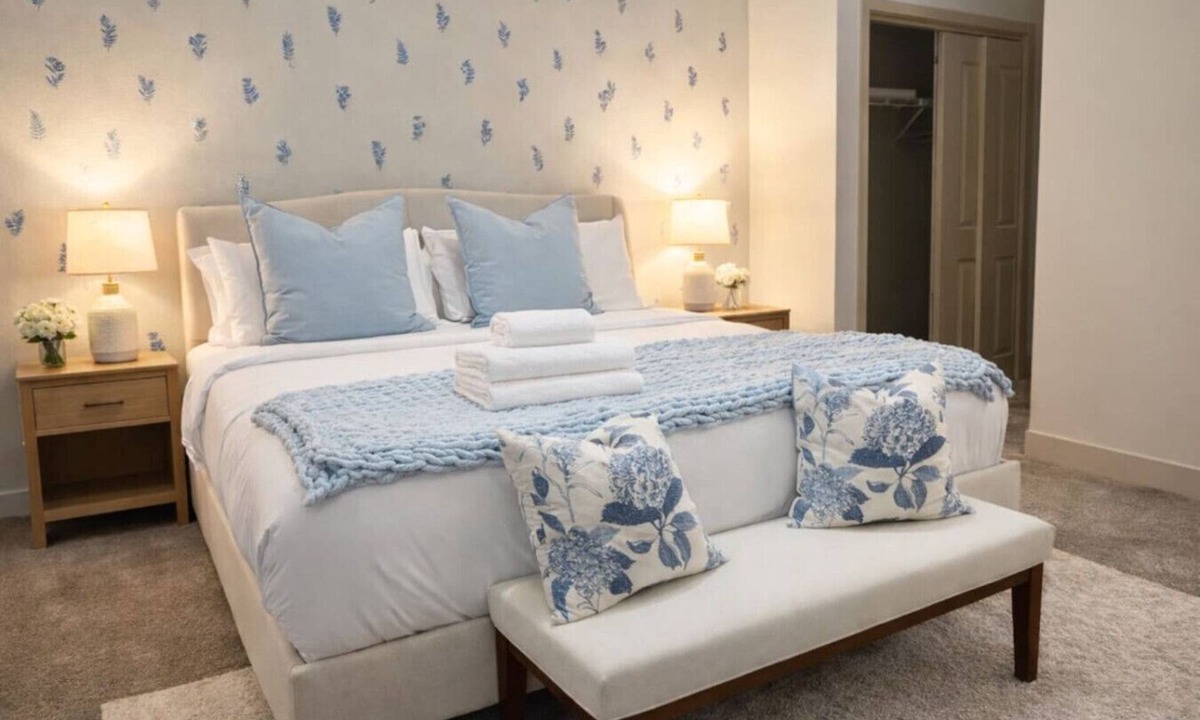 Las Colinas Apartment | Relaxing 1BR Modern Home Getaway Perfect w/Pool