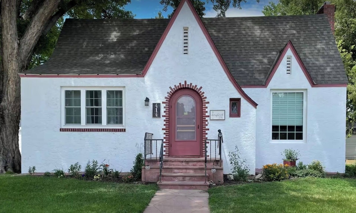 Gothenburg Cottage | Relaxing 2-bedroom, 2-bathroom cottage in charming Gothenburg