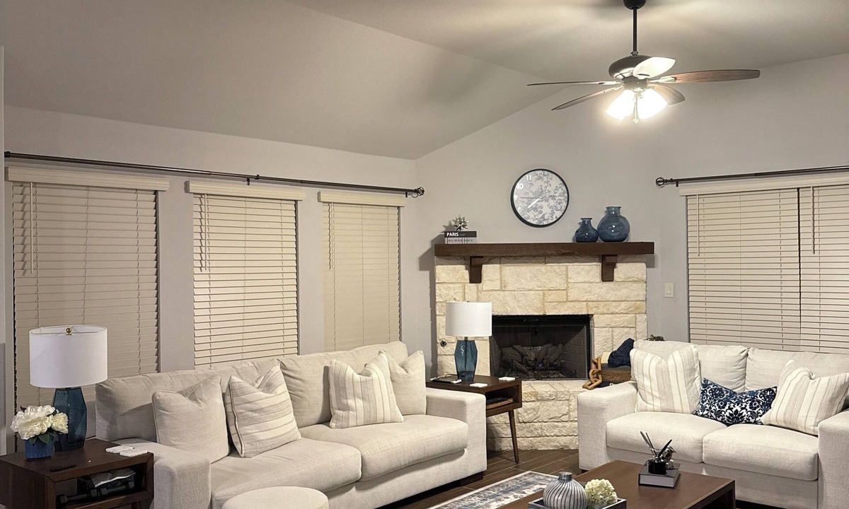 Anna House | Relaxing 2 Room Stay with Private Bathroom in Anna with Lake & Park Access