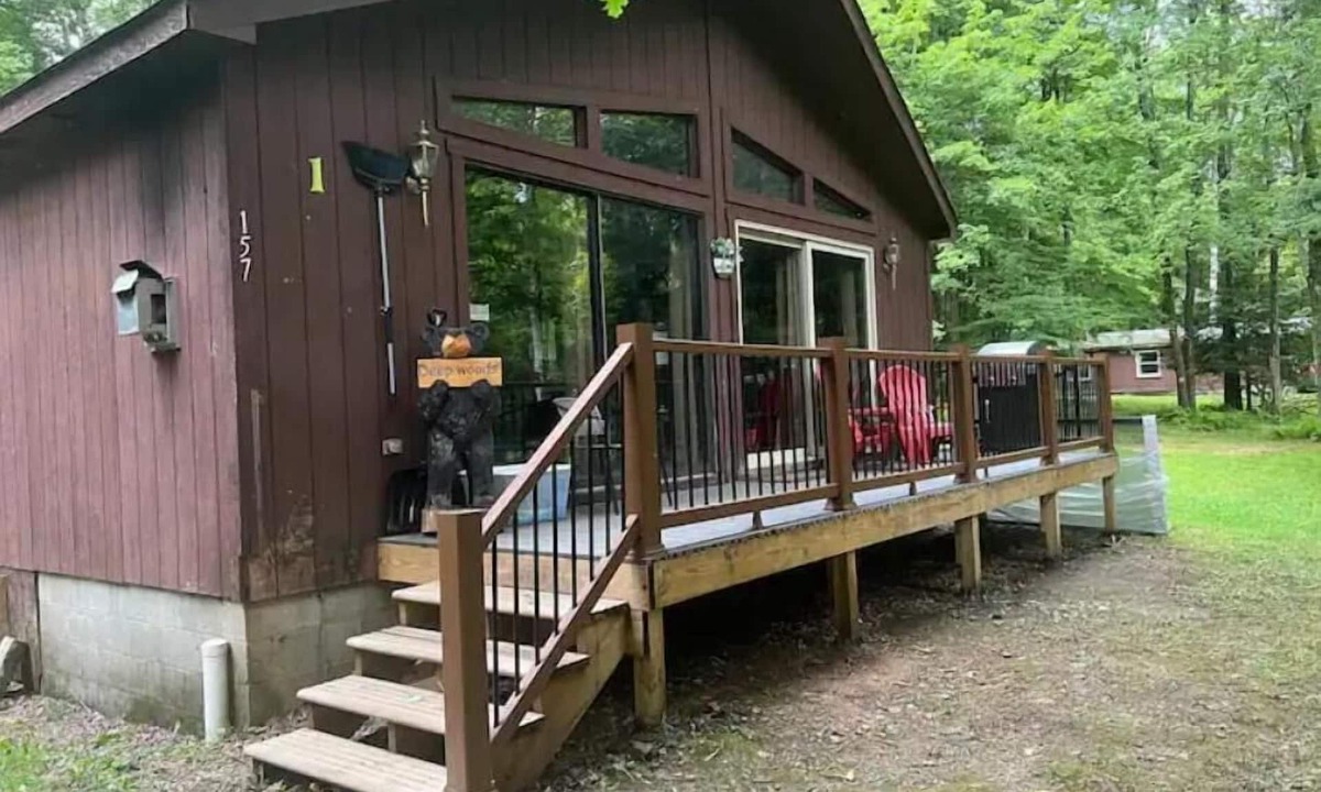 Russell Cabin | Relaxing 3 bedroom cabin #1 at Deep Woods
