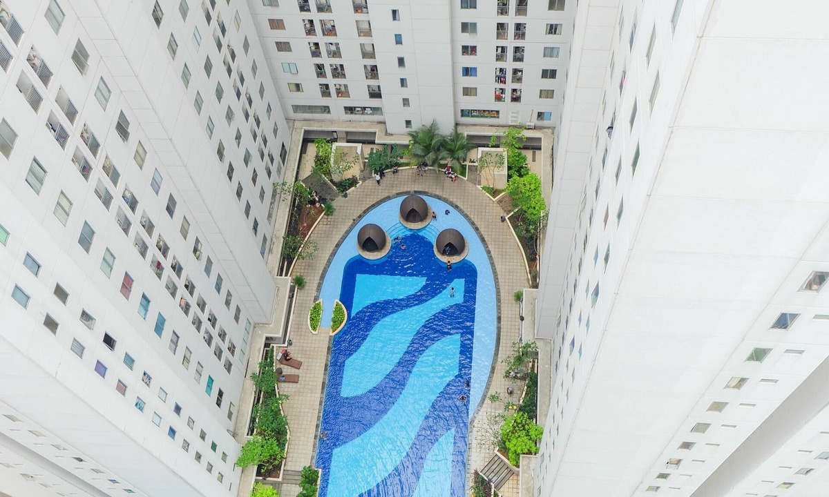 Jatinegara Apartment | Relaxing 3BR Apartment at Bassura City near Shopping Mall