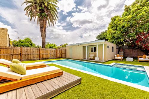 Mid City House | Relaxing 4BR LA Home Private Pool & Fire Pit