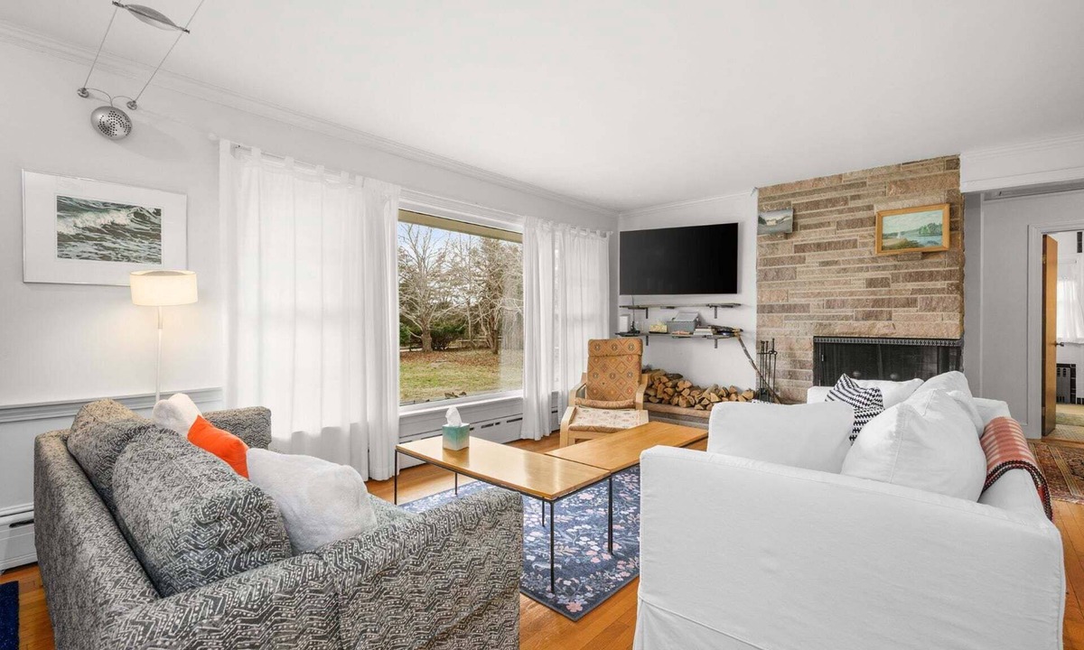 Barnstable House | Relaxing Barnstable Getaway Close to the Beach