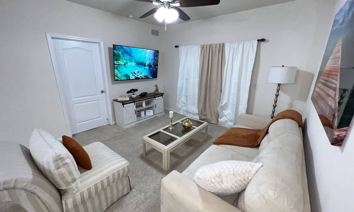 Baymeadows Condo | Relaxing & charming home