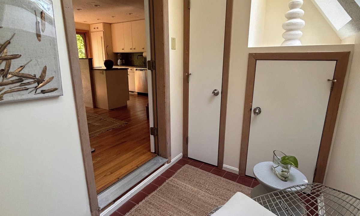 Harwich Center House | Relaxing Coastal Getaway