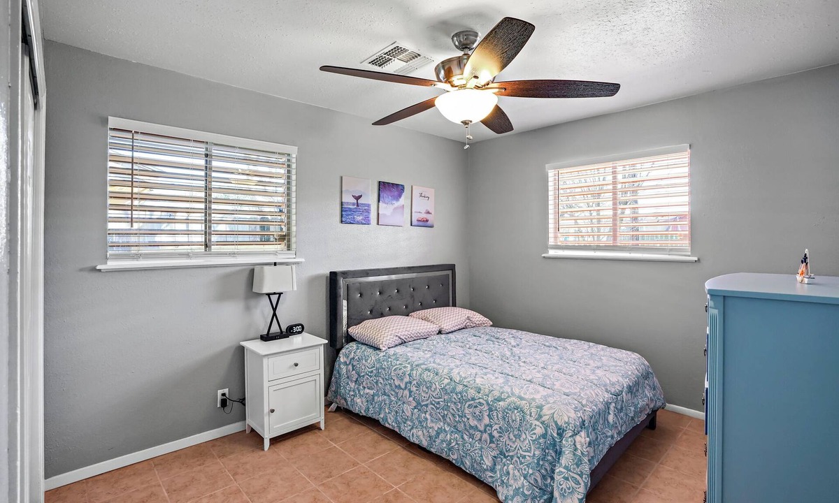 South Side House | Relaxing Coastal Home Home