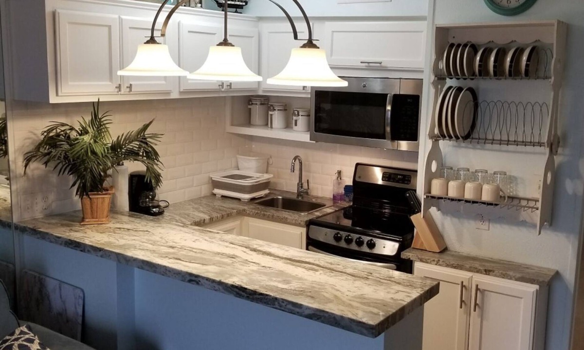 North Beach Condo | Relaxing Condo by the Beach 4 minutes from beach!