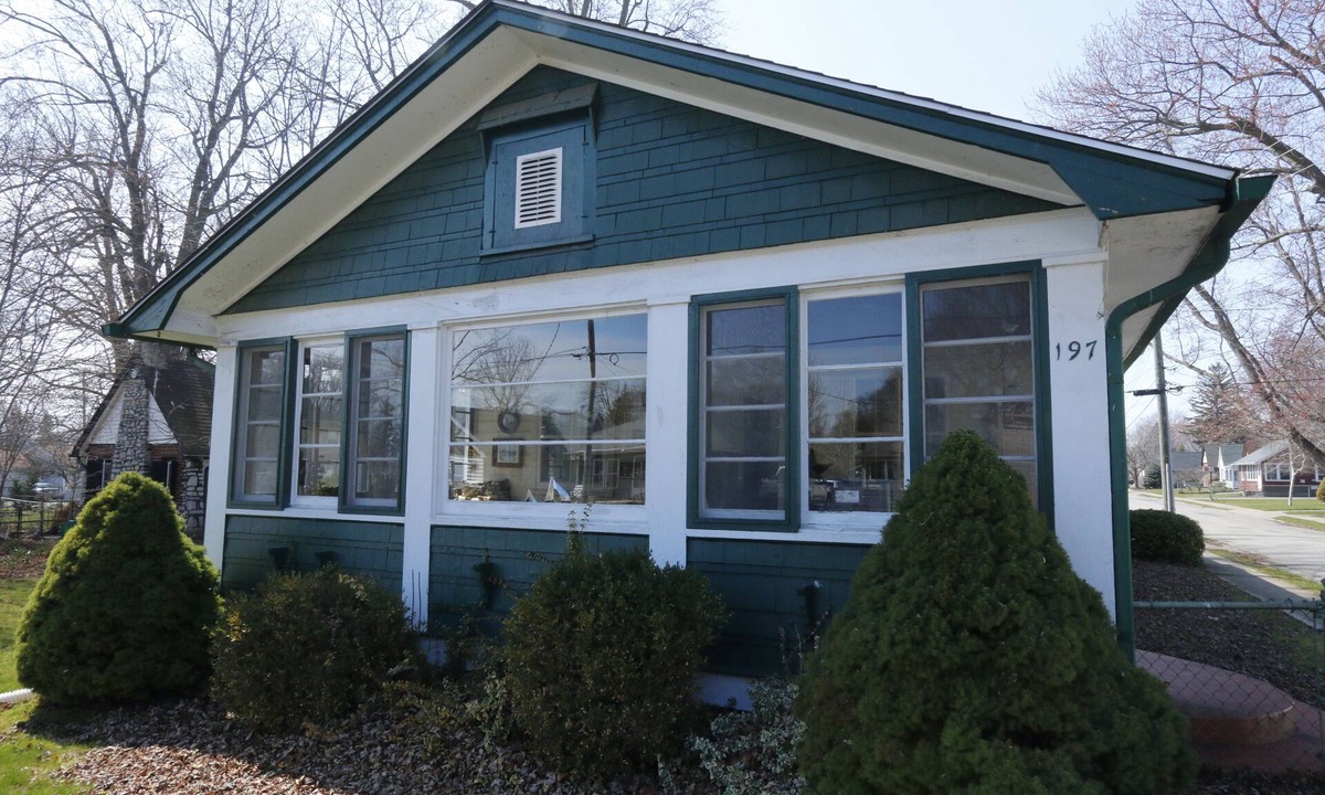 Crystal Beach Cottage | Relaxing Cottage by the Beach!