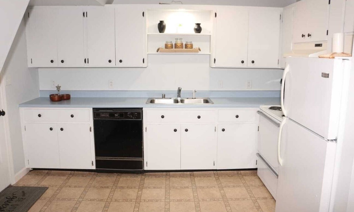 Windsor Apartment | Relaxing country hide away!