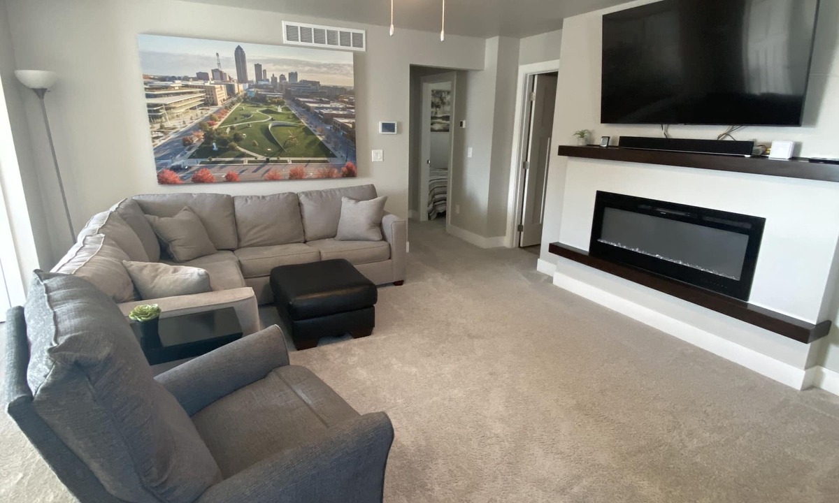 Ankeny House | Relaxing Entire House in Ankeny, IA