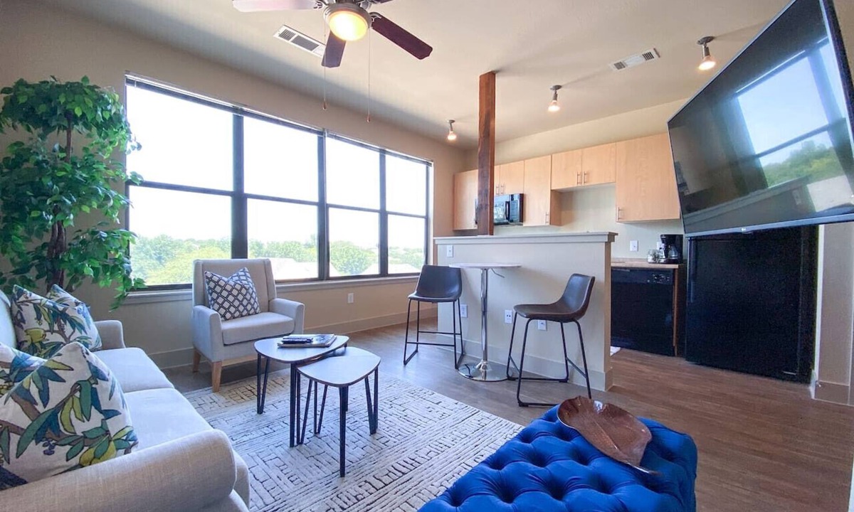 Downtown Fort Worth Condo | Relaxing Extended stays, walk Downtown!