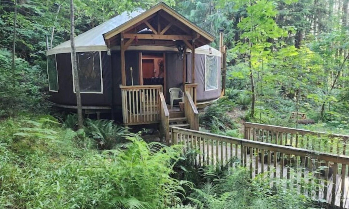 Fall Creek Villa | Relaxing FallCreek Vacation Yurt