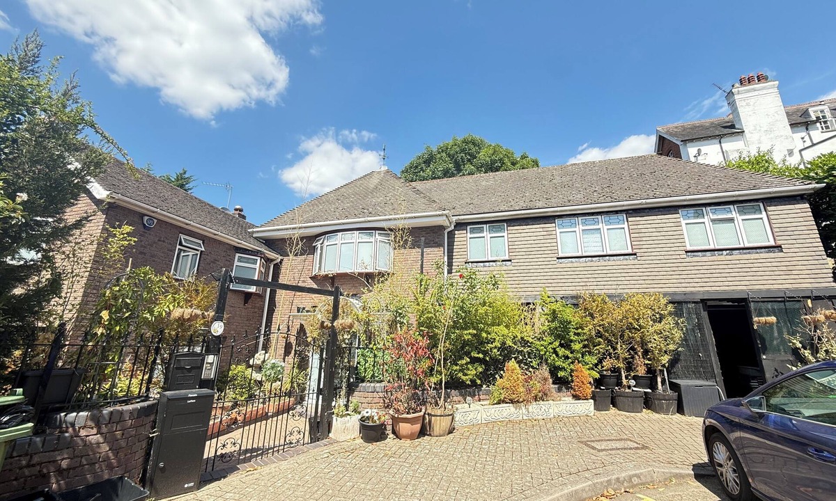 London Borough of Bromley House | Relaxing family home in London- 20 mins to london bridge station