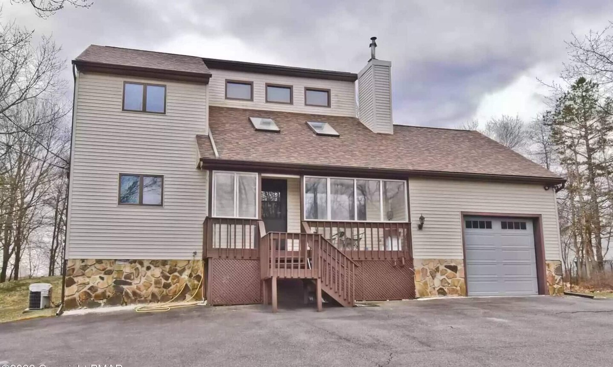 Long Pond House | Relaxing Firepit Near Kalahari/CamelBack