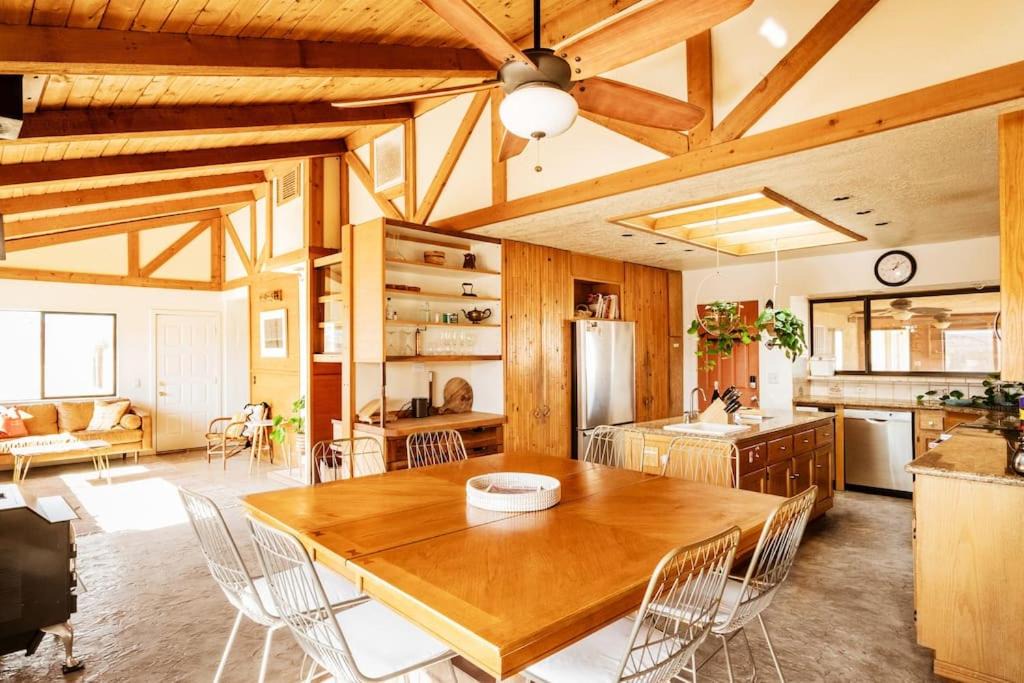 Joshua Tree House | Relaxing Getaway on 5 acres at Hawk + Raven Ranch