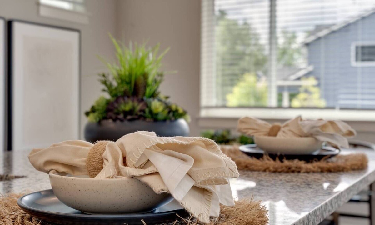 Carver House | Relaxing Getaway w/Pool Access!nn