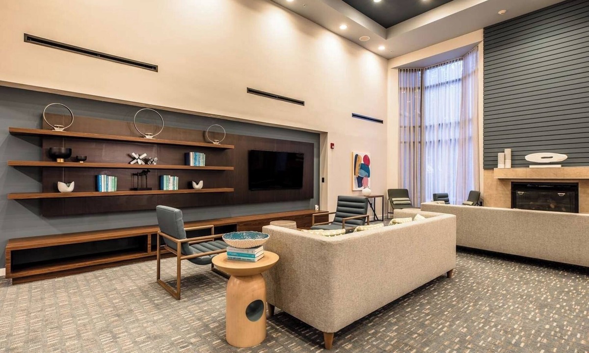 Richardson Hotel | Relaxing Hideaway! Outdoor Pool, Free Parking, Close to Hawaiian Falls Garland!