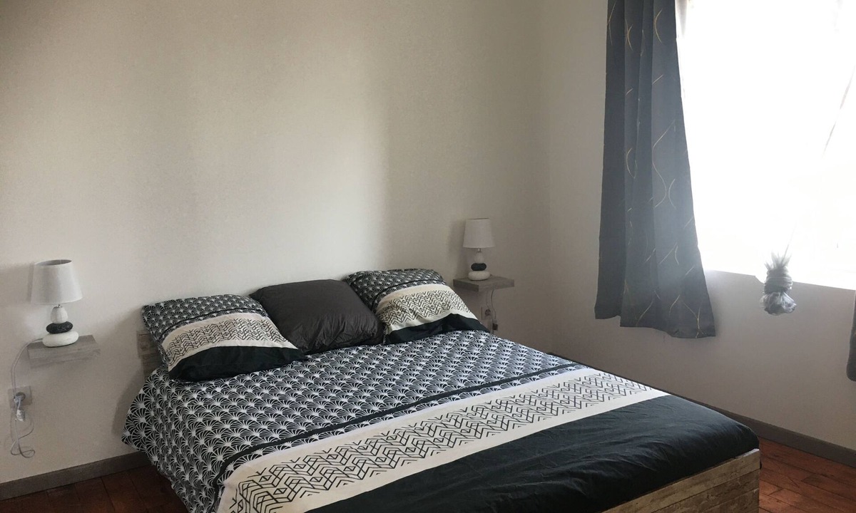 Fournols House | Relaxing holiday accommodation with Jacuzzi and pool table