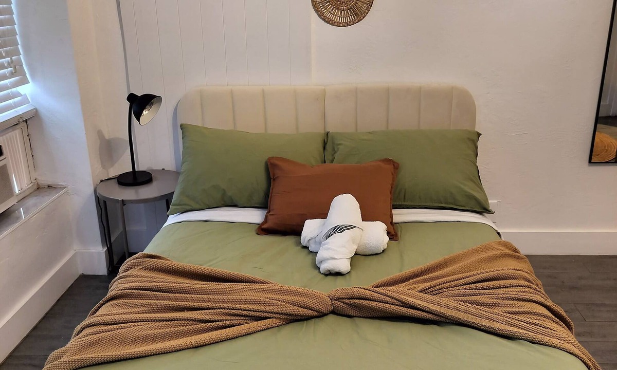 Parkside Apartment | Relaxing Hollywood studio 119