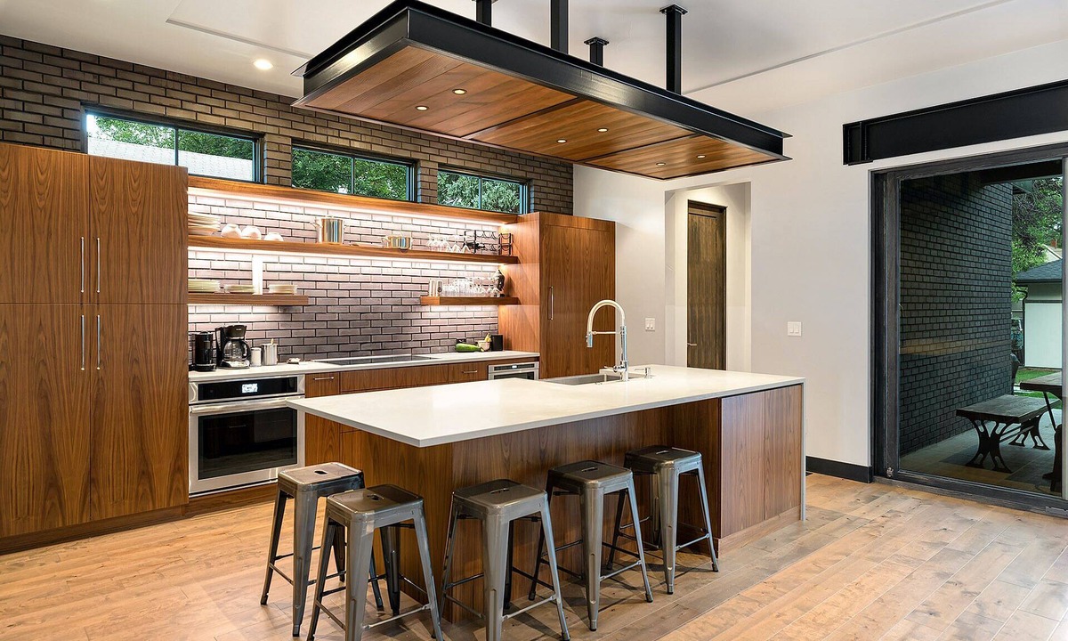 Old Town West House | Relaxing in Paradise W Private Roof Top Deck!
