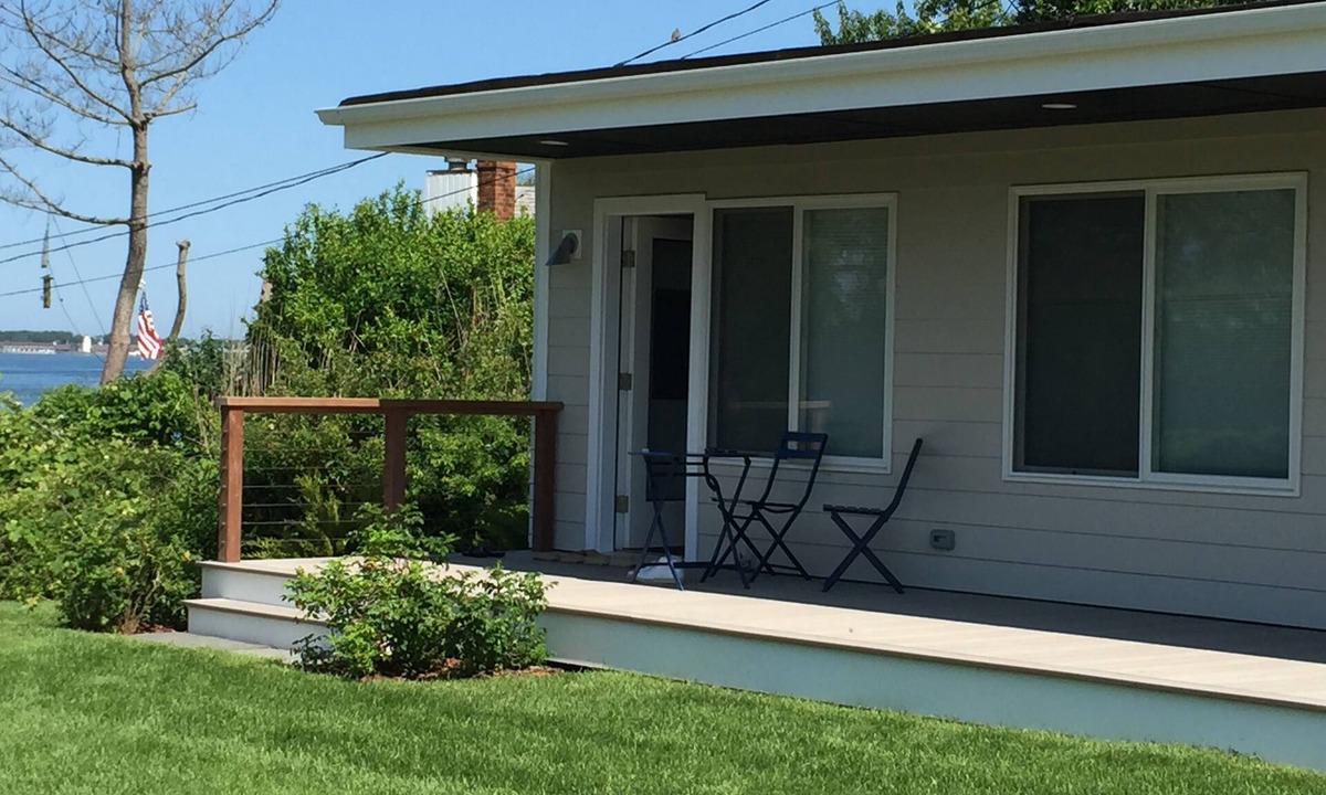 Montauk House | Relaxing Lake Retreat