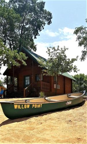 Buchanan Dam House | Relaxing Lakefront Cabin with Hot Tub, Starry Nights, Trails & Scenic Vineyards in Texas