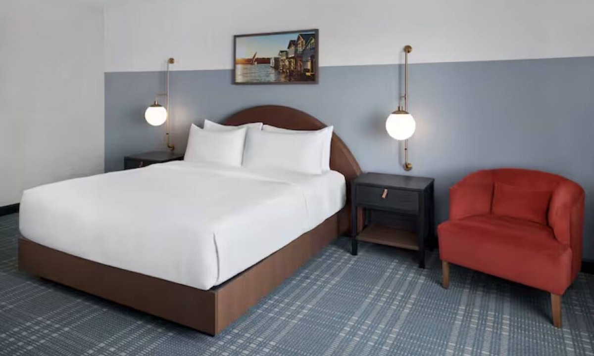 Canandaigua Hotel | Relaxing Lakeview Stay with Outdoor Pool, Firepit Lounge, and Cozy Ambiance
