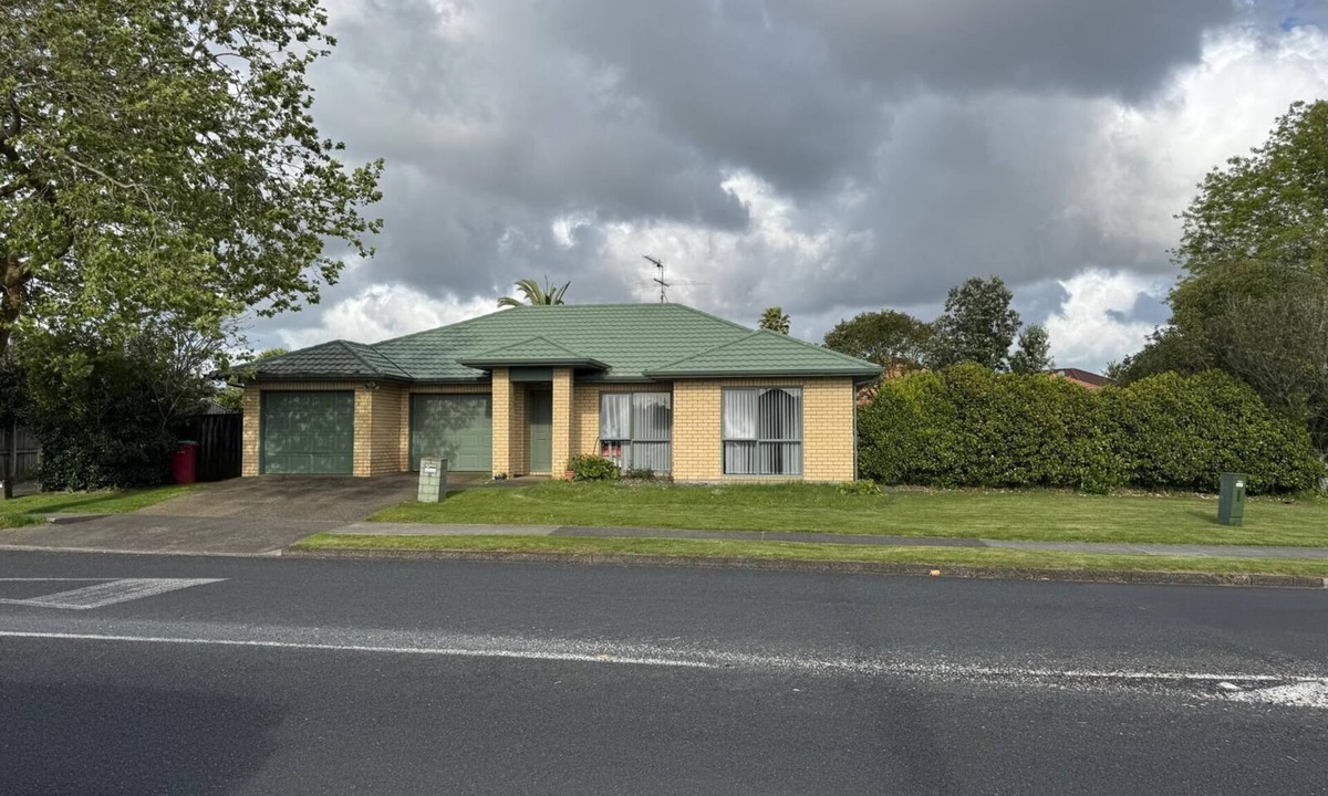 Manurewa House | Relaxing 3BR Home by Wattle Downs Reserve
