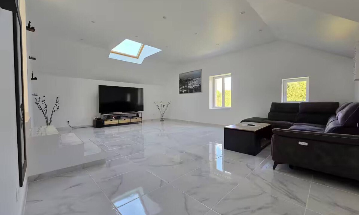 Luzancy Apartment | Relaxing on the banks of the marne