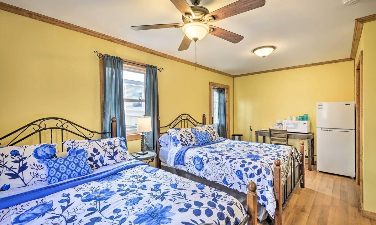 Pleasant Mount Hotel | Relaxing Premium Suite Bloom With Us