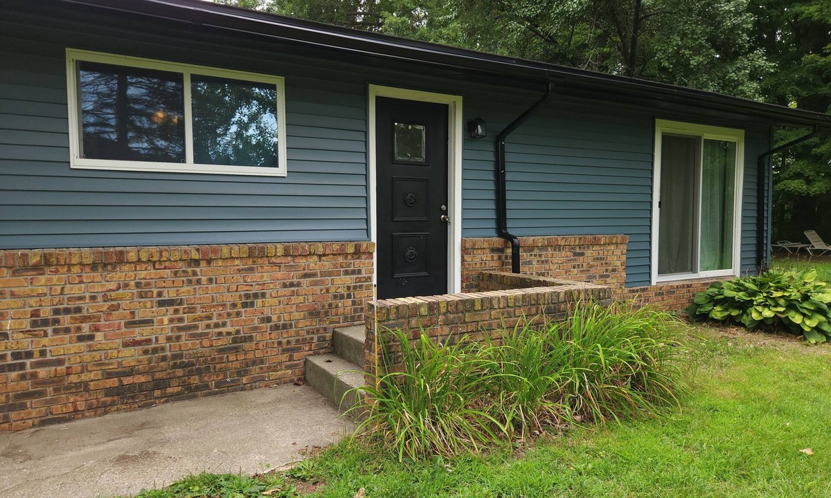 Sodus House | Relaxing Ranch