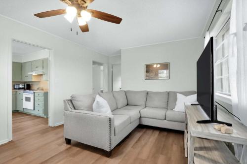 New Braunfels House | Relaxing River Getaway for 5 Unwind and Unplug