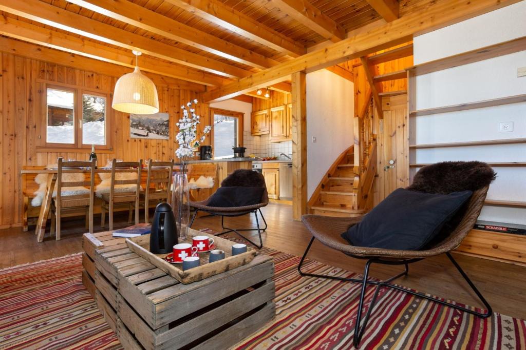 La Tzoumaz Ski Chalet | Relaxing Sauna Chalet for 6 persons SKI IN SKI OUT