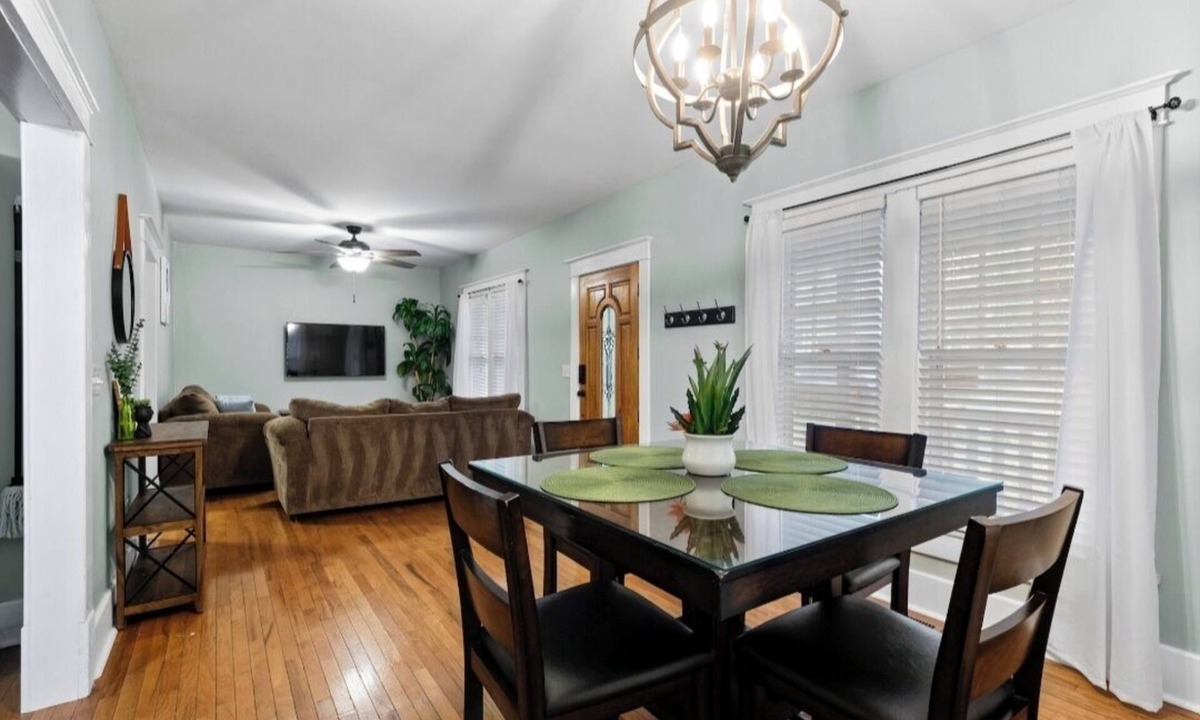 Highland Park House | *Relaxing Southern Comfort Retreat*- 5mins from Downtown