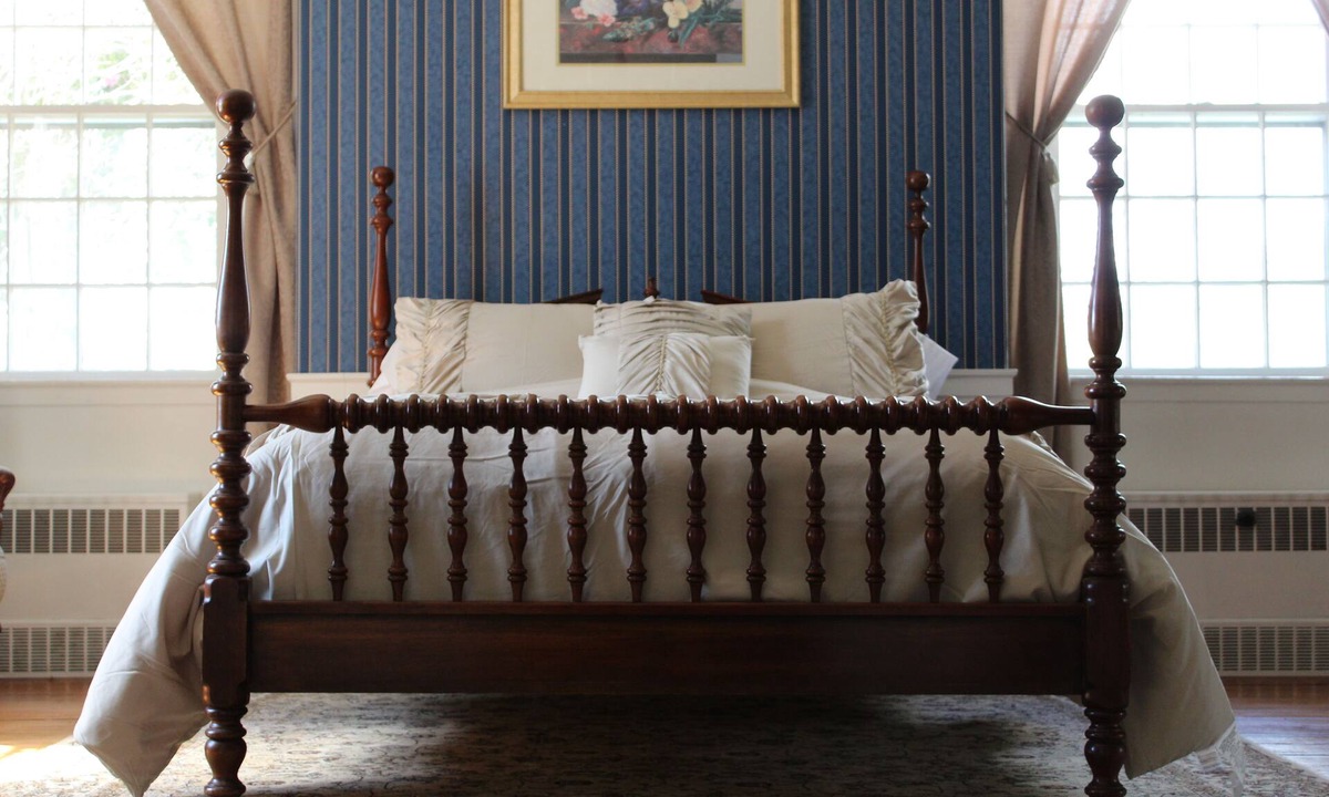 Oxford House | Relaxing, spacious property to get a way from it all!