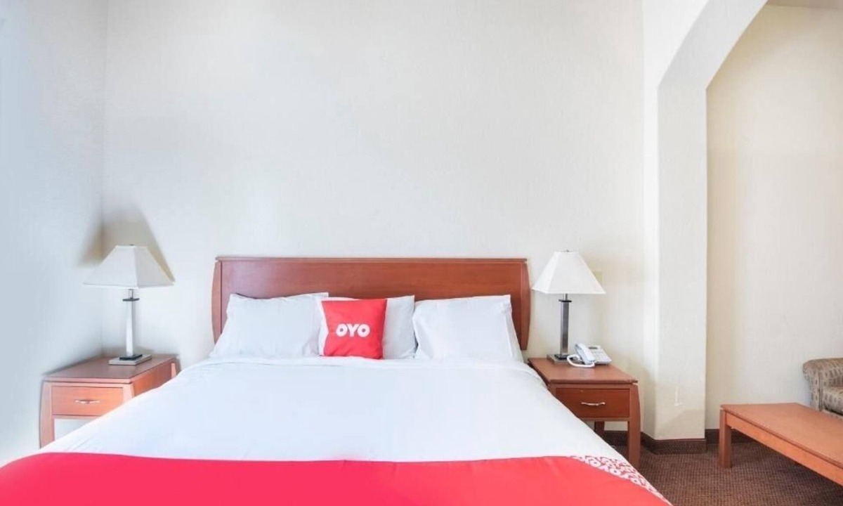 Clute Hotel | Relaxing Spot Near Sea Center Texas Perfect for Families