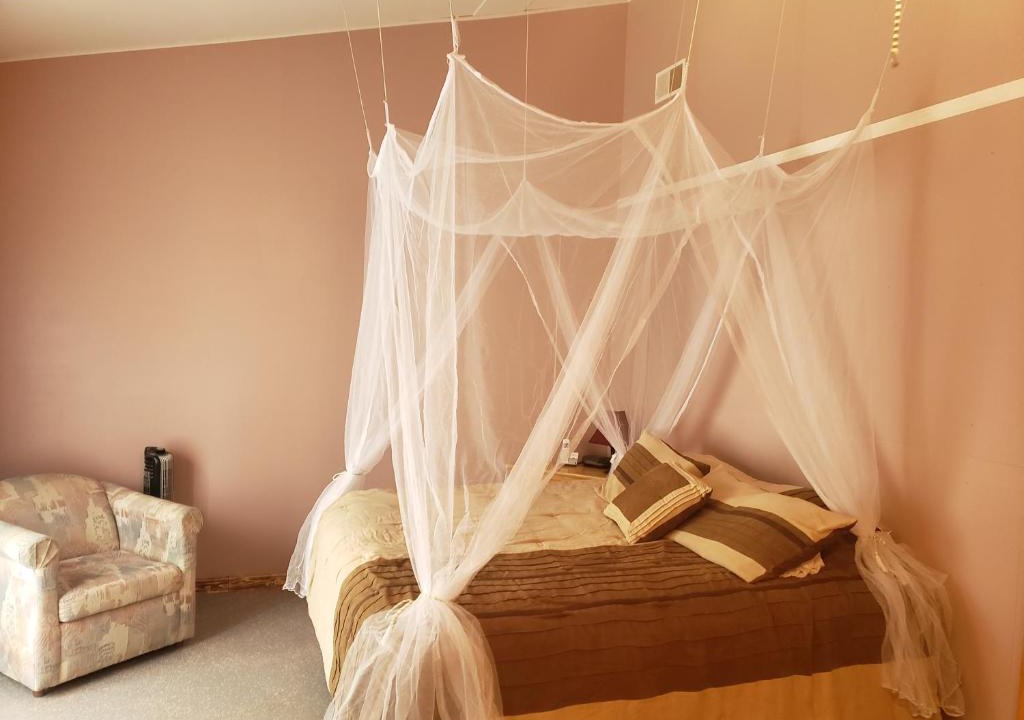Ozark Bed & Breakfast | Relaxing Stay in the Country Unit 1