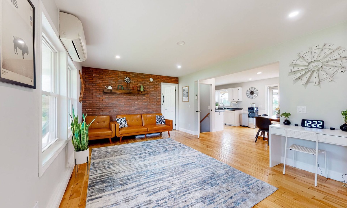Town of Benton House | Relaxing two-story home with a deck, firepit, game room, & washer/dryer