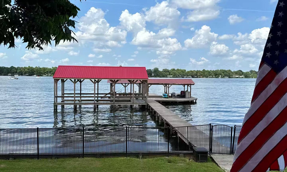 Ferriday House | Relaxing water view