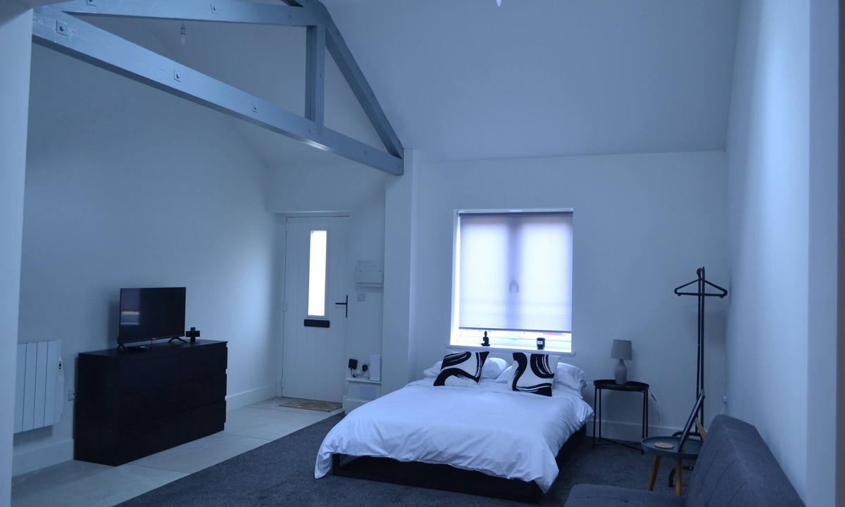Downham Market Apartment | Remarkable 1-Bed Studio in Downham Market