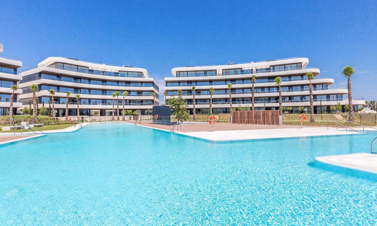 Torremolinos Apartment | Rembrandt | sea view - pool - gym