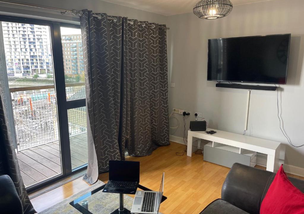 Lansbury Apartment | REMO APARTMENTS Near Canary Wharf & 02 Arena